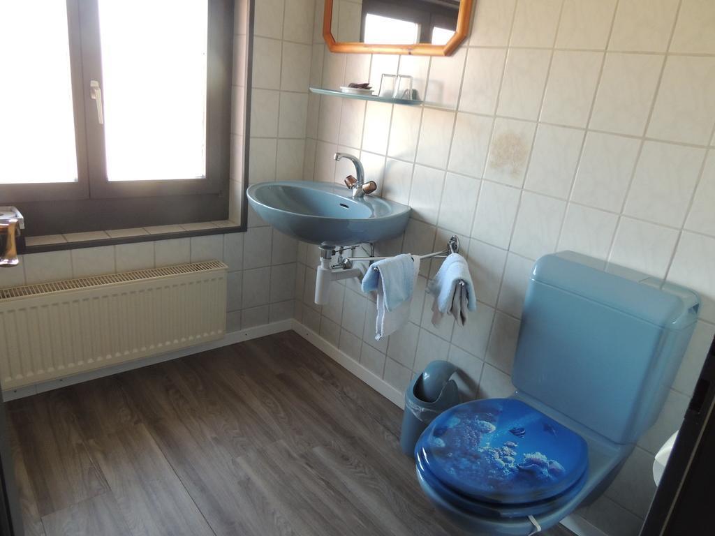 Hotel De La Gare Cousset Стая снимка